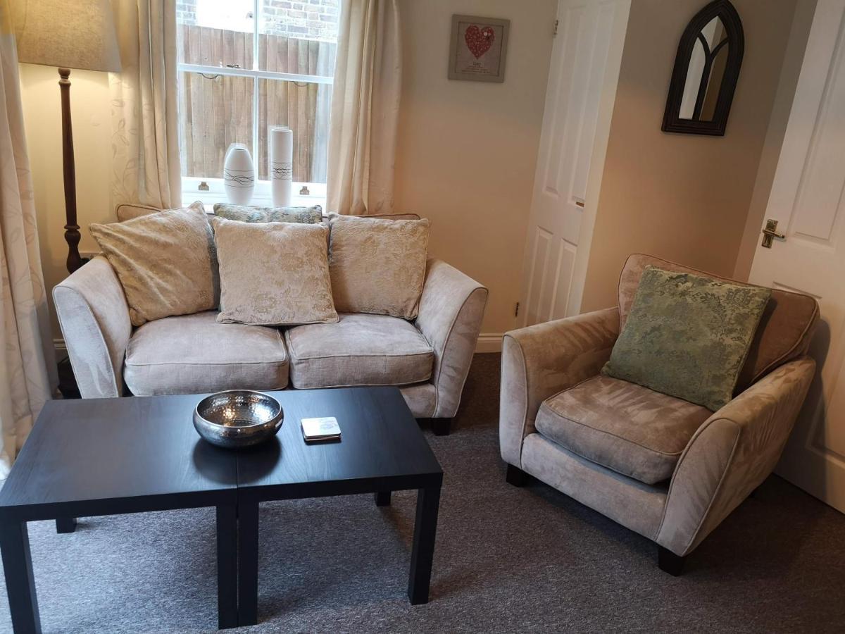 Coastal Escape Deal - 2 Bedroom House -Short Lets & Serviced Accommodation Luaran gambar